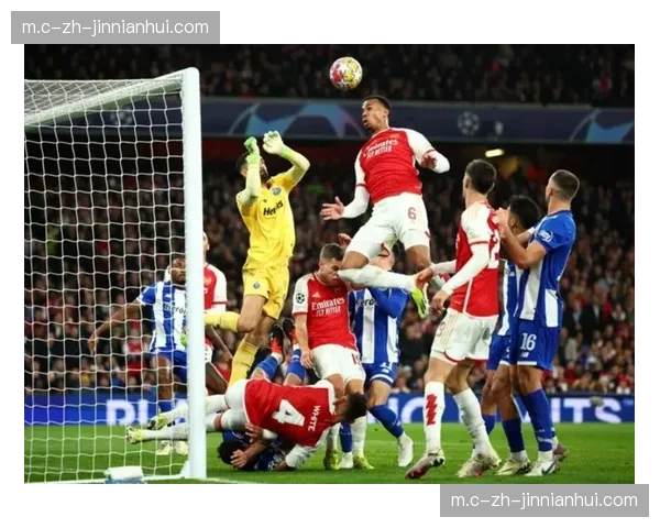 阿尔特塔定位球攻防设计 阿森纳角球战术中的跑位变化